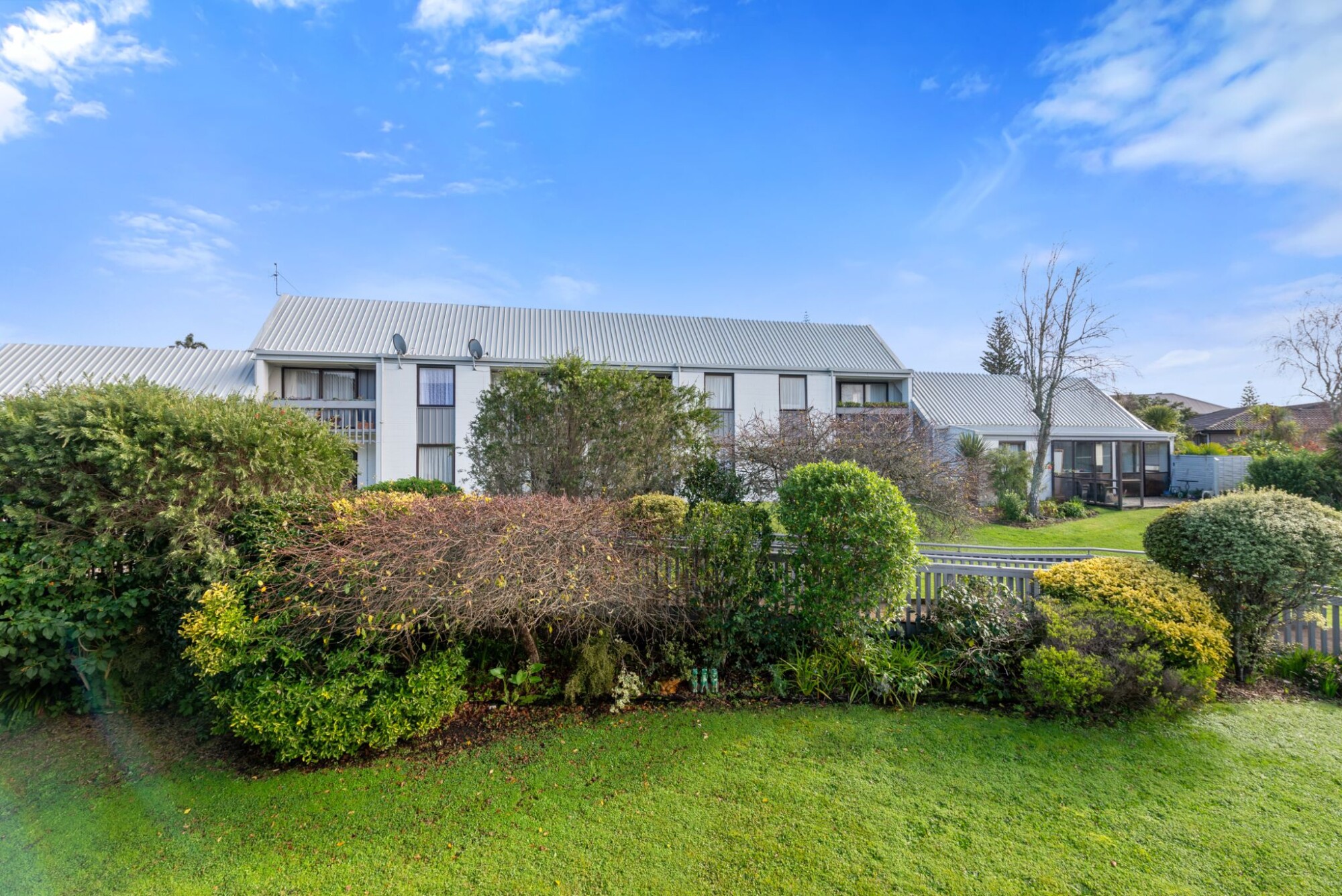 property carousel image 10