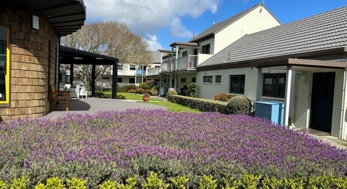 property carousel image 3