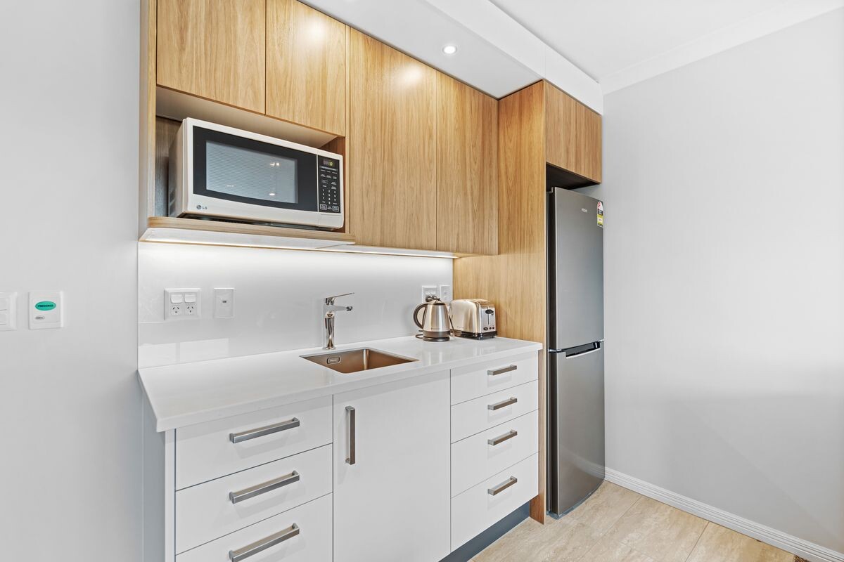 property carousel image 3