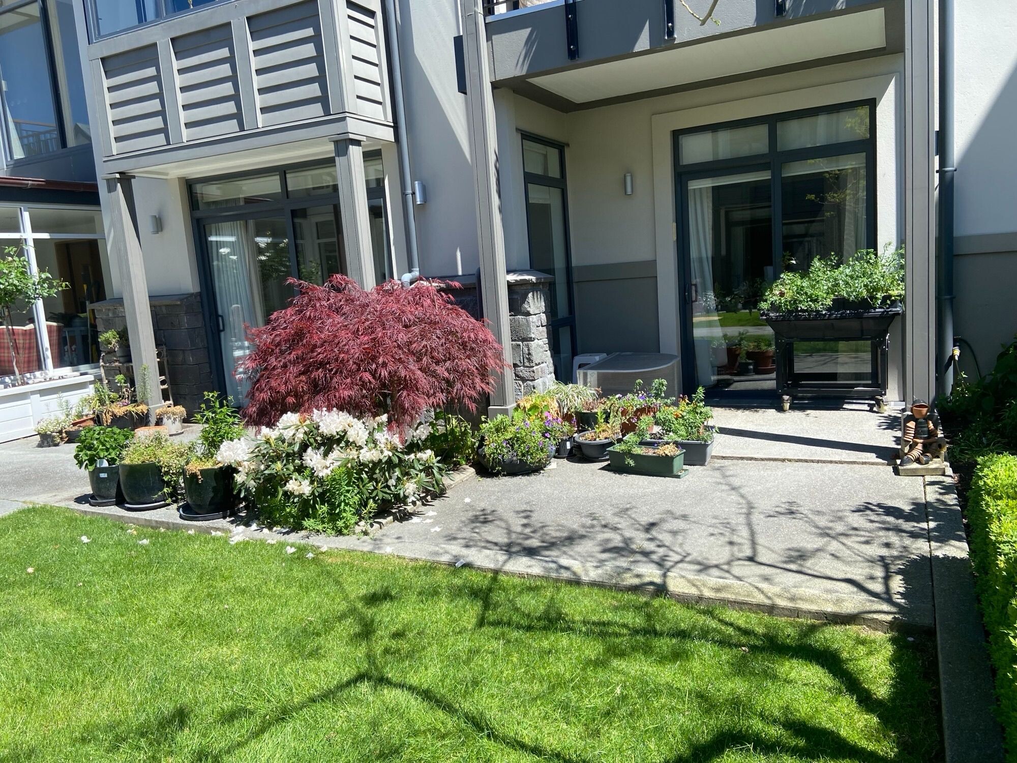 property carousel image 2