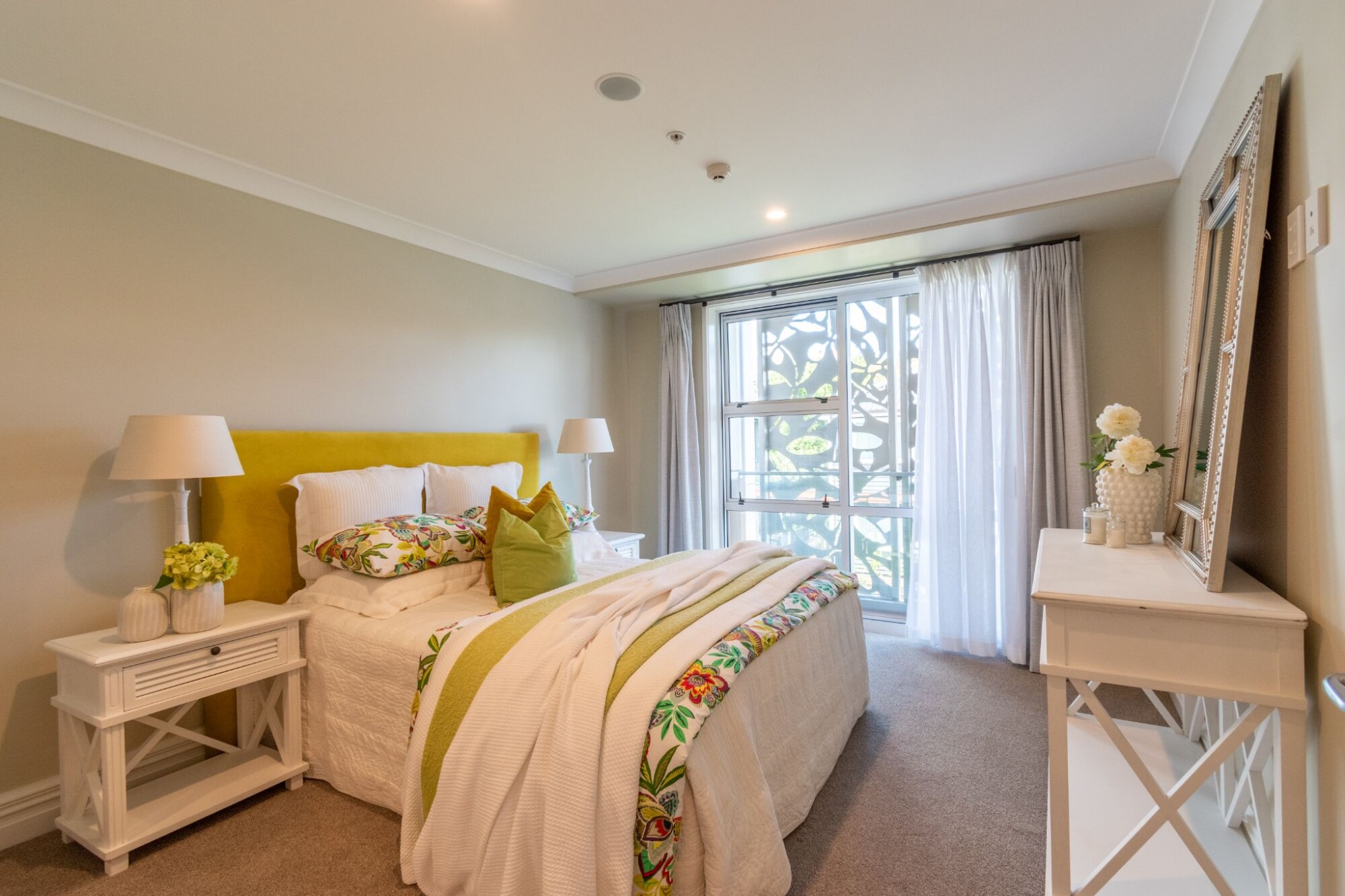 property carousel image 11