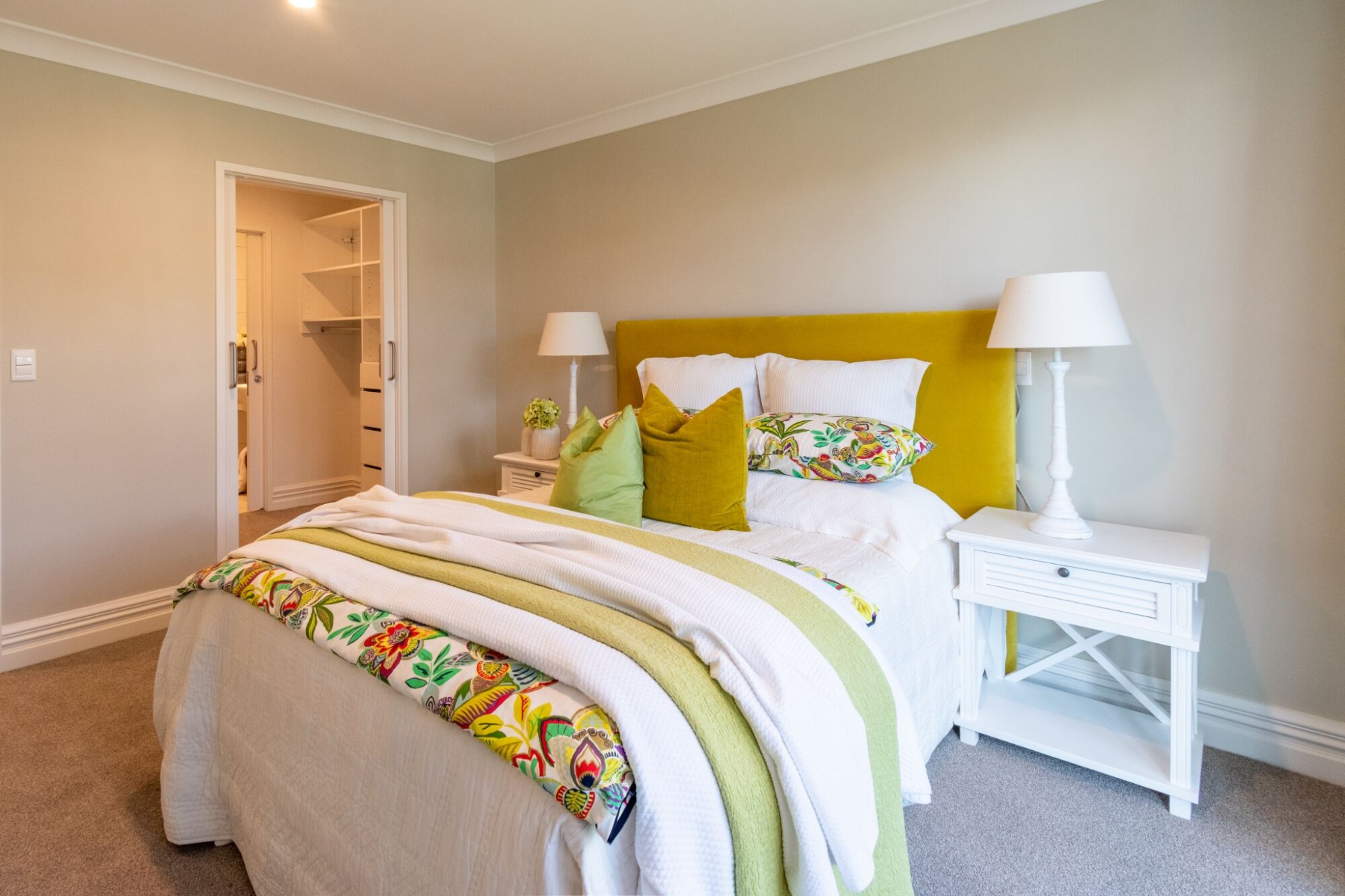 property carousel image 10