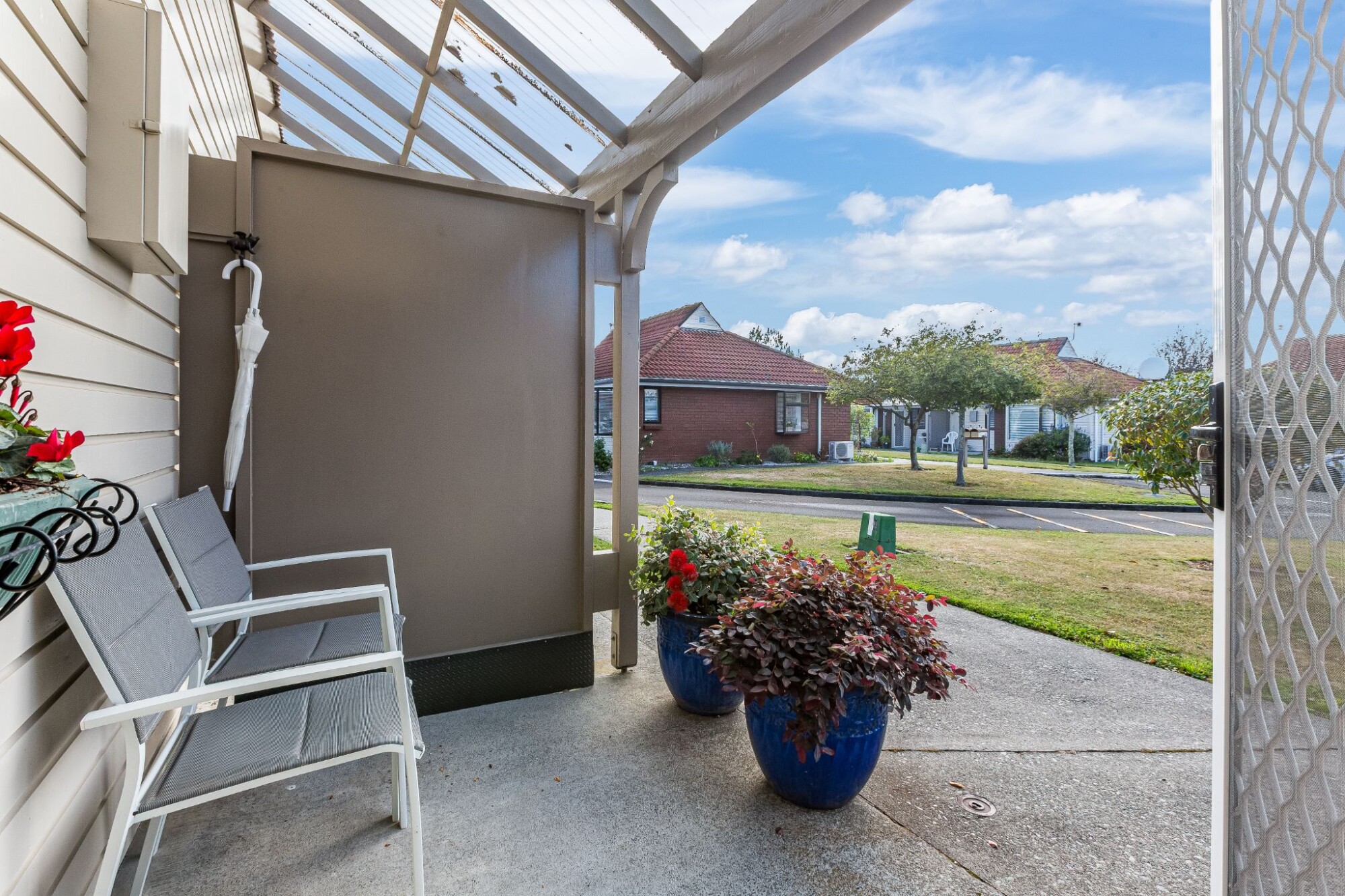 property carousel image 12