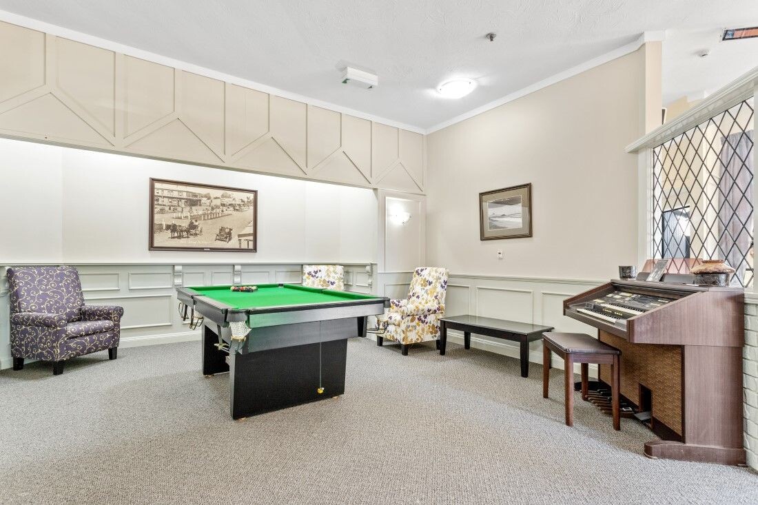 property carousel image 3