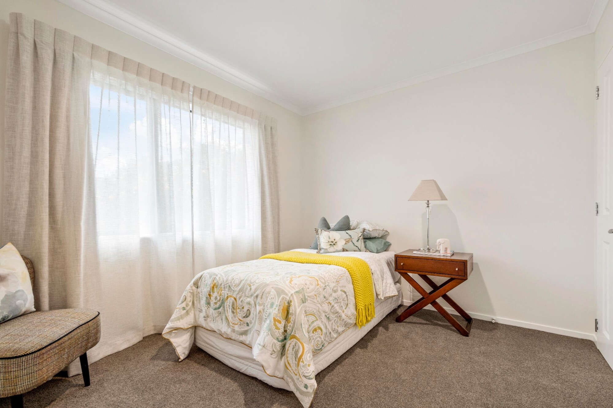 property carousel image 3