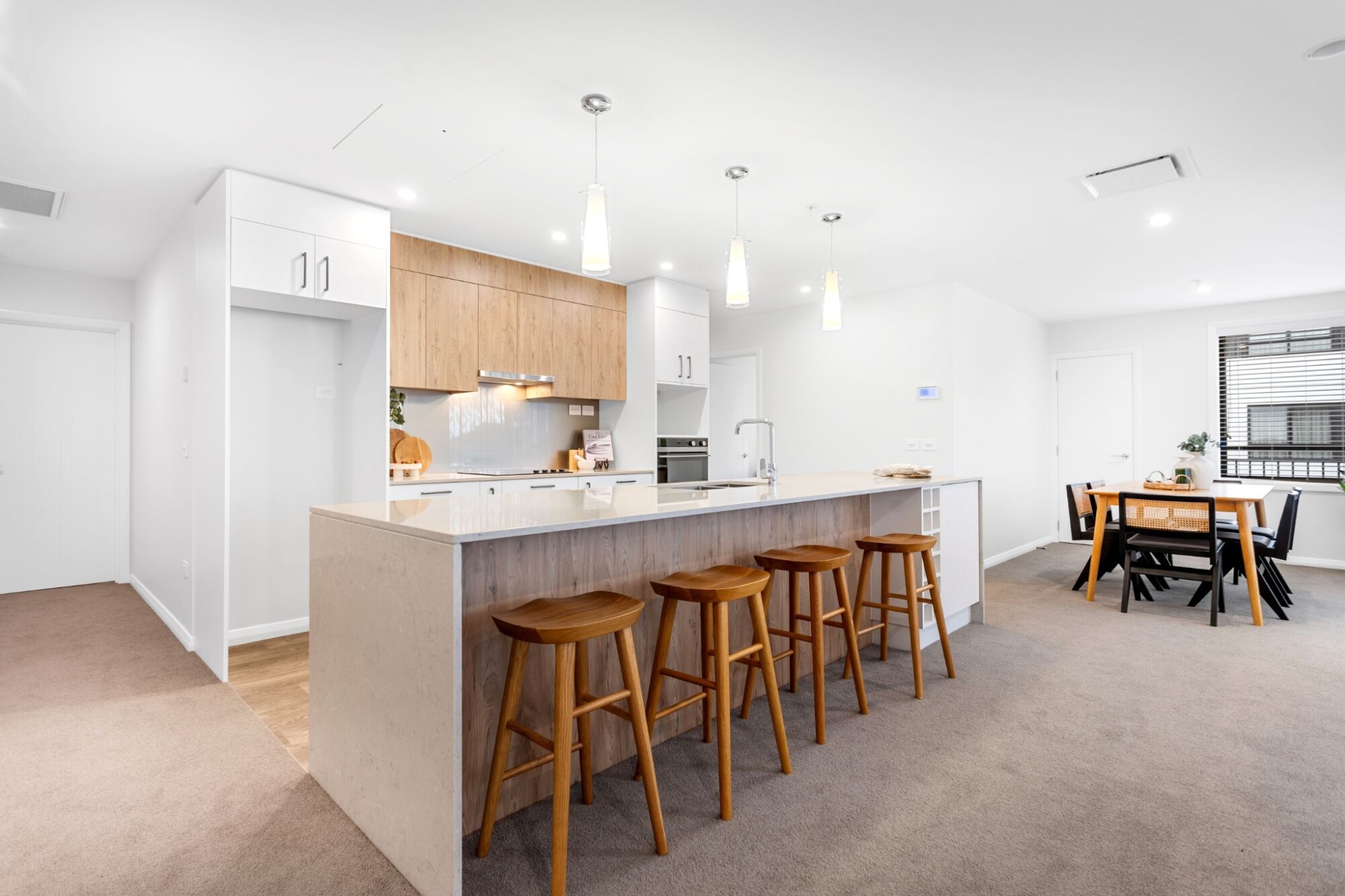 property carousel image 4