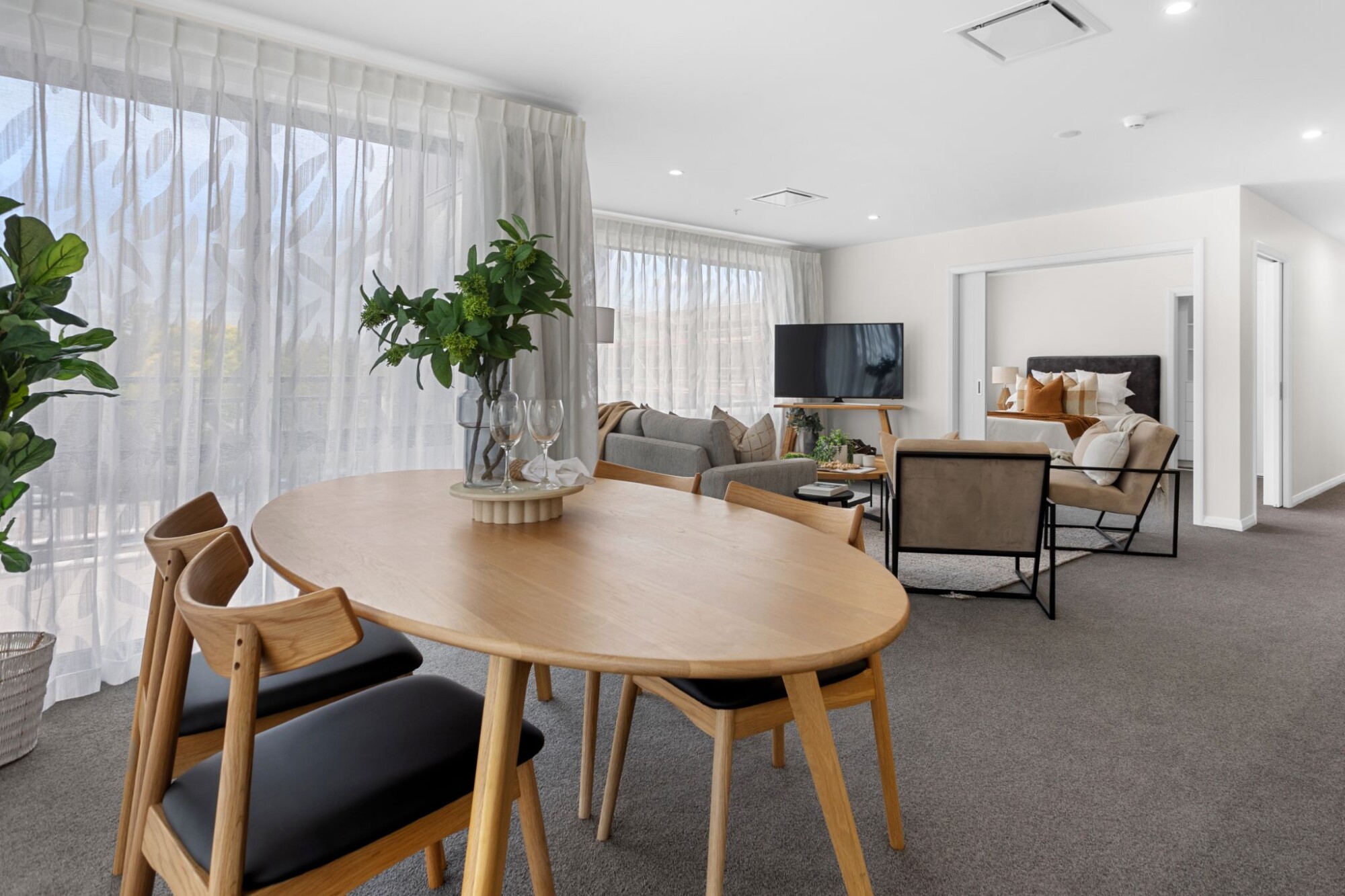 property carousel image 2