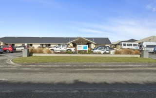 Primary photo of Bupa Longwood Care Home