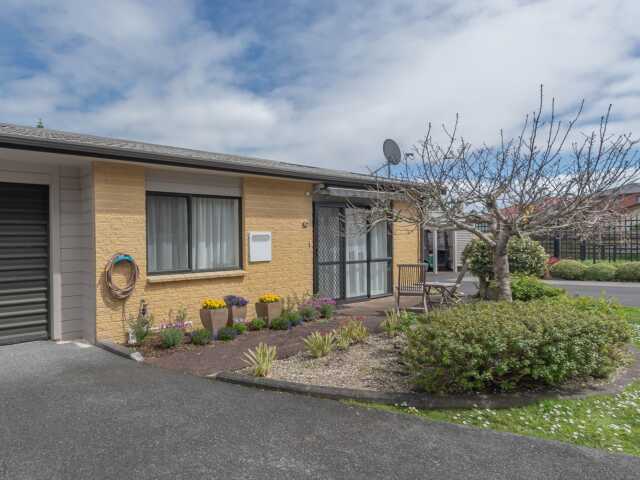 Primary photo of Edgewater Village - Metlifecare Retirement Village