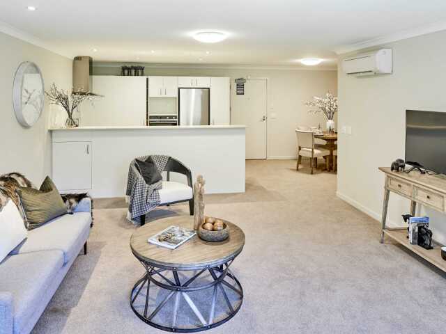 Primary photo of Malvina Major