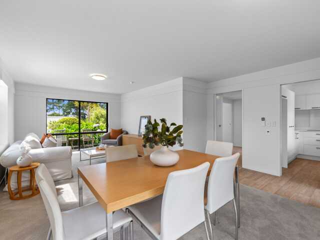 Primary photo of Crestwood Village - Metlifecare