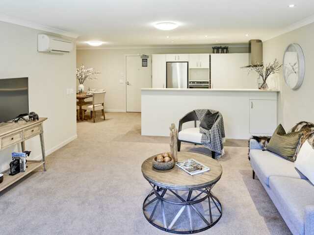 Primary photo of Malvina Major