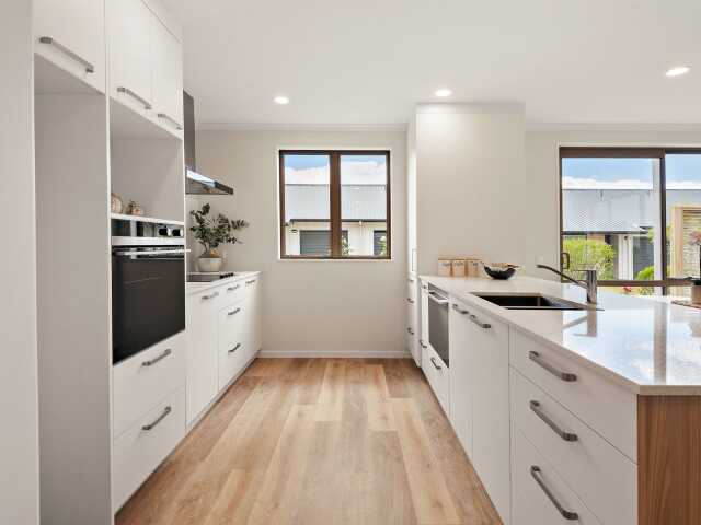 Primary photo of Summerset down the Lane (Hamilton)