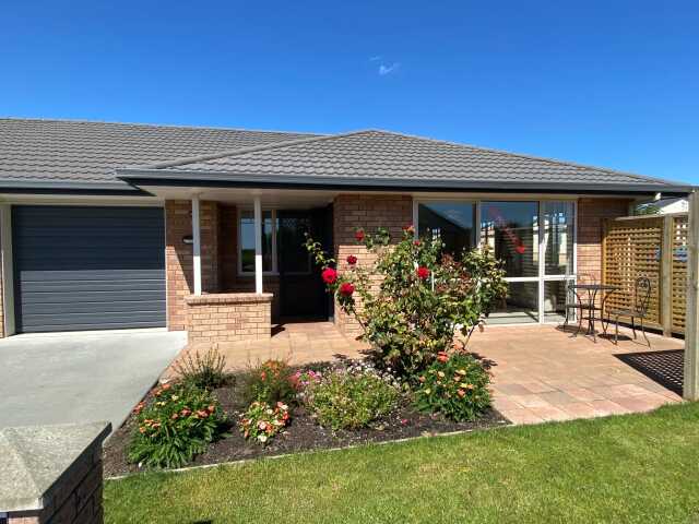 Primary photo of Summerset in the Orchard (Hastings)