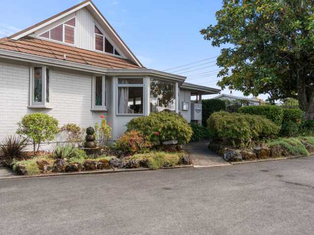 Primary photo of Lansdowne Court