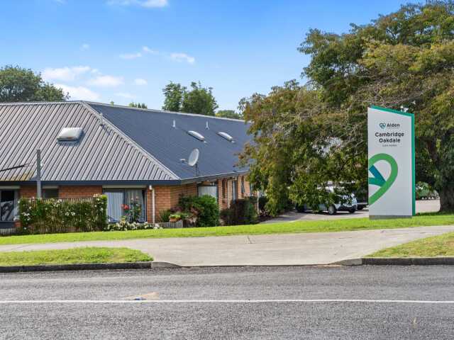 Primary photo of Cambridge Oakdale