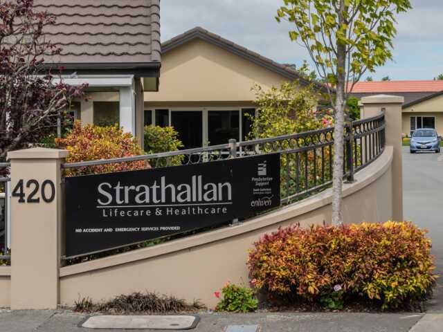 Primary photo of Primary photo of Strathallan